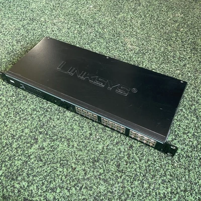 Linksys EF3124 24 Port 10/100 Ethernet Switch W/ 100 Base FX SC Fi Fiber Module - Image 1 of 4
