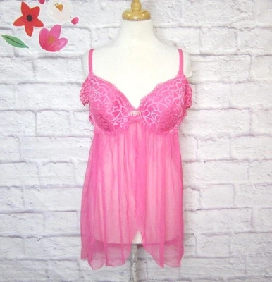 Lencería Babydoll de peluche transparente de encaje rosa Fredericks of Hollywood talla 38D Foto 1 de 4