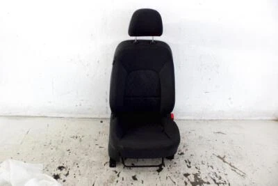 886001W050 SEDILE ANTERIORE DESTRO PASSEGGERO KIA RIO 1.2 B 62KW 5M 5P (2016) RI Foto 1 de 4