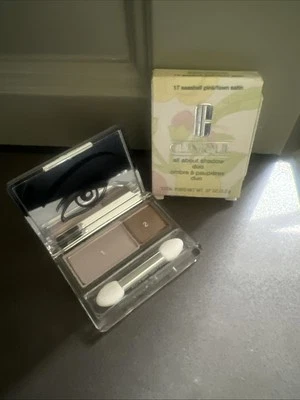 Clinique All About Eye Shadow Duo Set. 17 Seashell Pink / Fawn Satin. New 1.7g - Image 1 of 4