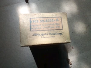 Nuevo de Lote Antiguo Ford Cigüeñal Cojinete Principal-Delantero/Centro 52-6333-A 1937-39 Cabeza Plana V8 60HP - Imagen 1 de 2