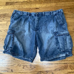 Herren Gr. 52 Zoll Taille St John’s Bay Denim Cargo Shorts - Bild 1 von 7
