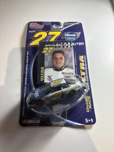 2004 #27 Johnny Sauter Kleenex Cottonelle 1/64 Racing Champions NASCAR NEW - Picture 1 of 2