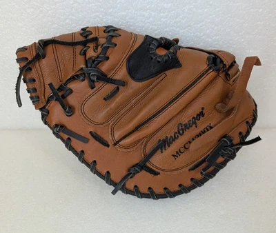 Mcgregor Catcher’s Mitt MCCM200X RH Throw glove 12" Very nice! - Image 1 of 4