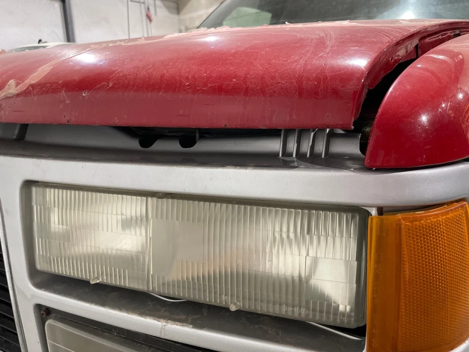 Faro compuesto derecho GMC SIERRA1500 90-99 Foto 1 de 1