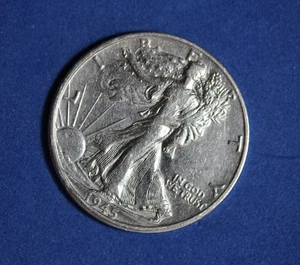 Medio dólar Walking Liberty 1945-D #P32018 - Imagen 1 de 2