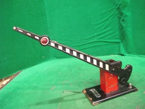 Lionel Prewar No. 77 Crossing Gate, Black~ TESTED WORKS  #2 - Picture 1 of 13