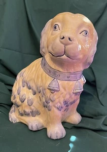 "Estatuilla de cerámica vintage de perro amarillo azul con campanas 10"" T rara" - Imagen 1 de 12