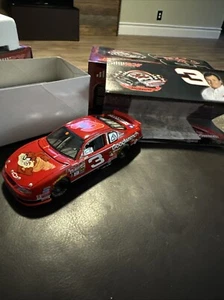 1/32-Action-Dale Earnhardt #3 Goodwrench/Taz Rcr Museum 2000 Monte Carlo - Picture 1 of 3