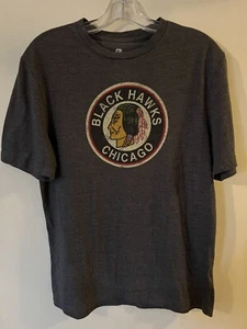 🏒Chicago Blackhawks T-Shirt Ultra Morbida Retrò Vintage Look Vintage Logo Hawks SS (M) - Foto 1 di 4