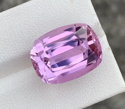 VVS 26.13 Ct Natural Pink Kunzite Gemstone Cushion Cut From Afghanistan - Image 1 of 3