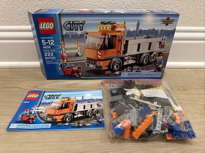 LEGO CITY: Dump Truck (4434) - Image 1 of 4
