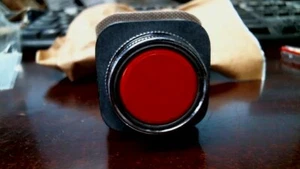 VINTAGE AIRCRAFT RED PUSH BUTTON SWITCH RARE, NOB-002-002, 5930-812-0878 - Picture 1 of 8