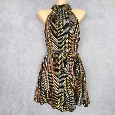 Romper feminino ASTR tamanho XS preto pescoço Halter cinto sem costas Chevron viscose rayon - Imagem 1 de 4