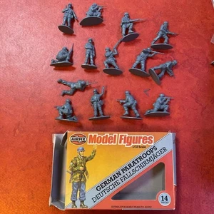 Airfix 951567 Toy Soldiers 1:32 GERMAN PARATROOPERS 14 pieces complete - Picture 1 of 8
