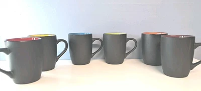 Lote de 6 tazas de café de porcelana negro mate con colores interiores restaurante Foto 1 de 4