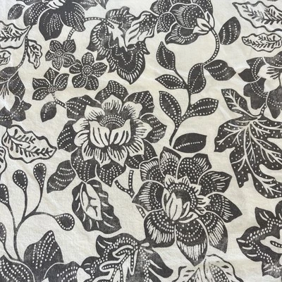 IKEA SKUGGNAVA White Gray Floral 3 Pc Set Full/Queen Duvet Cover & 2 Pillowcases - Image 1 of 4