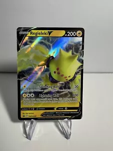 Holo Regieleki V SWSH280 Espada y Escudo Tarjetas Promocionales Pokemon Juego de Cartas Coleccionables - Imagen 1 de 3