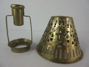 Vintage Brass Oil Lamp Shade with Inner Bracket 3.75 Inch Made in India - Picture 1 of 9