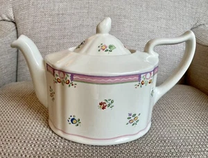 Laura Ashley Alice Teapot 1.5 Pints  - Picture 1 of 11