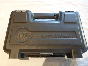 Smith Wesson M&P 9 M2.0 Carry & Range Kit Case, Side Labels, Manual, Papers,Lock - Picture 1 of 3