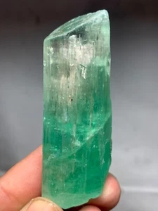 220 Carat Beautiful Kunzite Crystal From Afghanistan - Picture 1 of 8