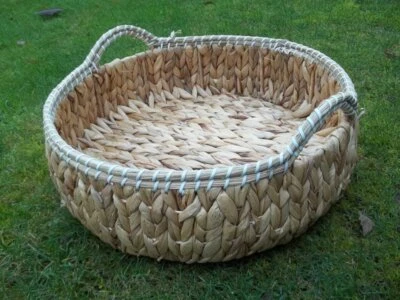 Tablett aus Wasserhyazinthe, drei Größen wählbar - Bild 1 von 3