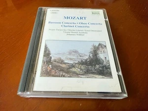 Rare Vienna Symphony O. Minidisc - Mozart Concertos for Bassoon, Oboe & Clarinet - Picture 1 of 7