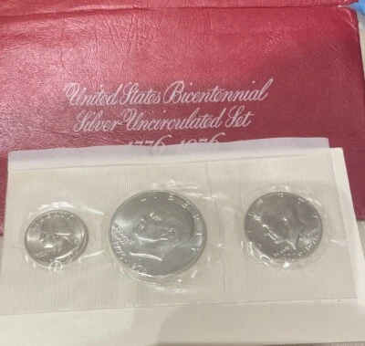 US Bicentennial Silver Uncirculated Set 1776-1976 S 40% Silver - Image 1 of 3