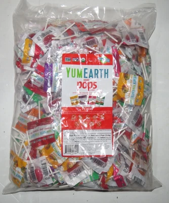 Yum Earth Organic Pops, Assorted, 3.5 lbs (1,588 g) - Image 1 of 2