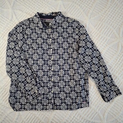 Talbots Women's Size Petite XL Black & White Cotton Button Up Shirt Rounded Hem - Image 1 of 4