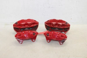 Juego de pinzas de freno Infiniti Q60 Akebono 2017-2022 OEM MY129 - Imagen 1 de 20