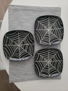 Pottery Barn Spider Web Stoneware Salad/Dessert Plates Set Of 3 Halloween - Picture 1 of 5