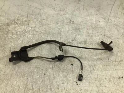 Sensor de velocidad de rueda ABS pasajero trasero derecho Toyota Highlander Hybrid 2008 Foto 1 de 4