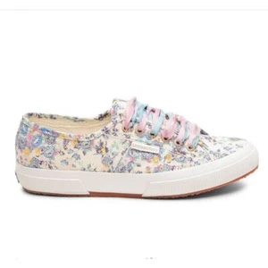Sneakers Love Shack Fancy x Superga Floreali - Foto 1 di 11