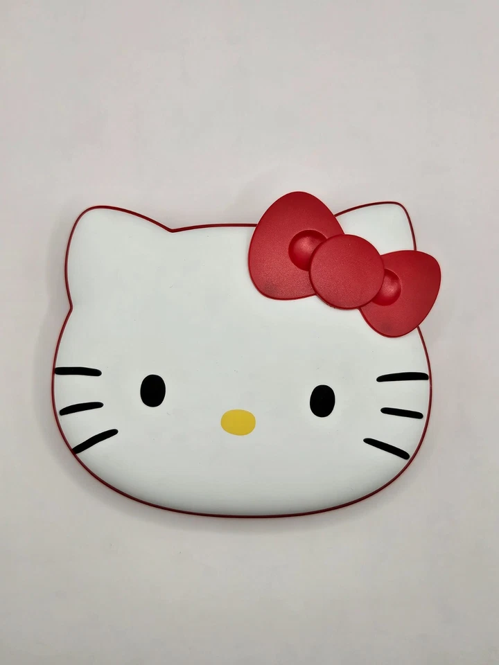 Banco de energía calentador de manos Hello Kitty Foto 1 de 4