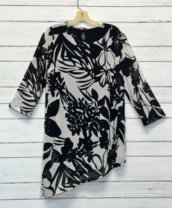 Women’s Navy Blue/White Asymmetric Top / Cover Up Travelers by Chico’s Size?? - Picture 1 of 3