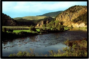 Cliffs along Big Hole River MT POSTCARD - Picture 1 of 2