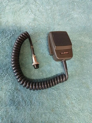 Micrófono de mano Yaesu MH-1db 8 pines Foto 1 de 4