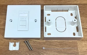 Modulo Kauden CAT5e RJ45 in presa di rete frontale singola 1 porta + scatola posteriore - Foto 1 di 2