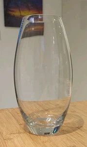 Large hand made glass vase, Enigma brand, 30cm tall, excellent condition - Picture 1 of 3