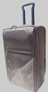 Tumi Dark BROWN 22" 14 x 10 Telescopes Wheel Roll Carryon Expands 3" #22922B4 - Picture 1 of 11