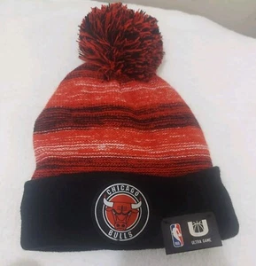Chicago Bulls NBA Winter Strick Beanie Mütze Bommel Ultra Game Schwarz Rot Neu mit Etikett - Bild 1 von 3