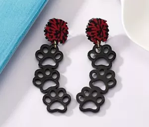 Pendientes negros/rojos Cheer Pom-Pom Paw Spirit perno peirced PAW cuelgan ligeros - Imagen 1 de 1