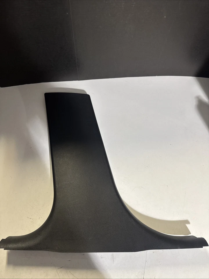 2007-2011 BMW 335I LEFT Lower B Pillar TRIM Panel 7058337  Black Interior Foto 1 de 4