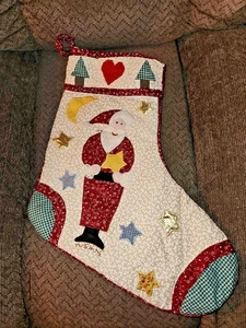 ¡En muy buen estado! Patchwork/Acolchado~Medias de Navidad~Santa y Estrellas~17"~País/Primitivo - Imagen 1 de 3