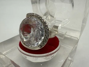 25C097- DAMENRING 925 STERLING SILBER MIT GROßEM WEIßEN ZIRKONIA GR.53 - Picture 1 of 7