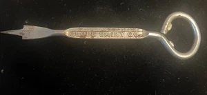 VINTAGE GLOBE DIARY CO. MILK BOTTLE CAP PICK OPENER & CAN PIERCER - Picture 1 of 4
