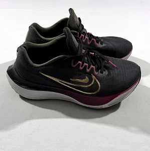 Nike Zoom Fly 5 schwarz gold DM8974 004 Damen-Laufschuhe Turnschuhe Fitnessstudio Größe 9 - Bild 1 von 10