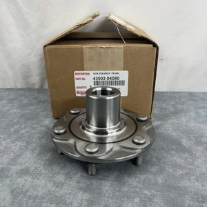 Genuine Toyota Tacoma 2005-2022 Front Wheel Hub 4350204080 OEM Open Box - Picture 1 of 9